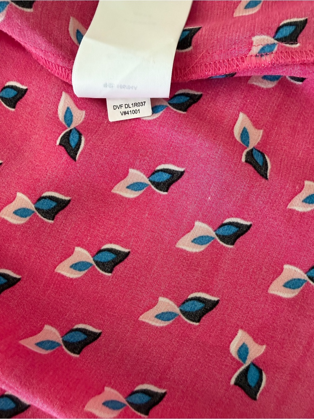 Diane Von Furstenberg Fuchsia Printed Long Sleeve Tiered Dress - Picture 6 of 7